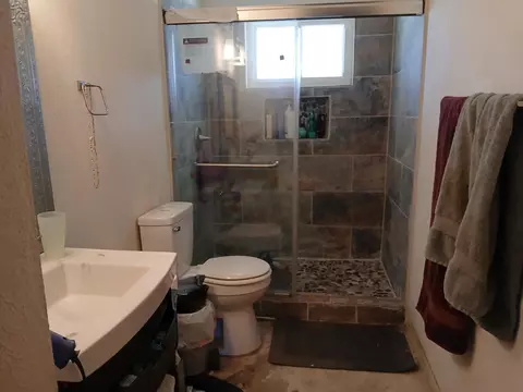 Bath - 1820 E Ash Ave, Tulare, CA 93274 photo 1 of 3