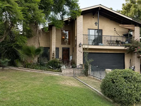 100 Heatherwood Ct, Porterville, CA 93257