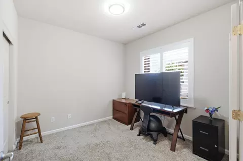 1220 E Copper Ct, Visalia, CA 93292 photo 28
