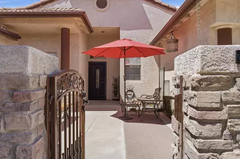 1220 E Copper Ct, Visalia, CA 93292 photo 4
