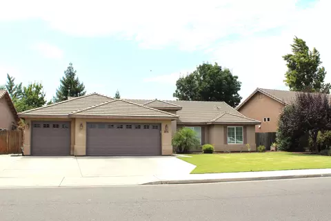 2151 W Orange Ave, Porterville, CA 93257