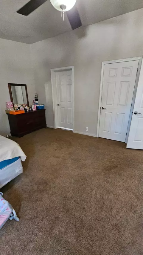 Bedroom - 595 N Evans Rd, Tipton, CA 93272 photo 2 of 3