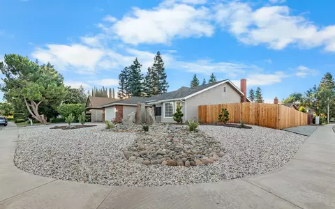5920 W Feemster, Visalia, CA 93277