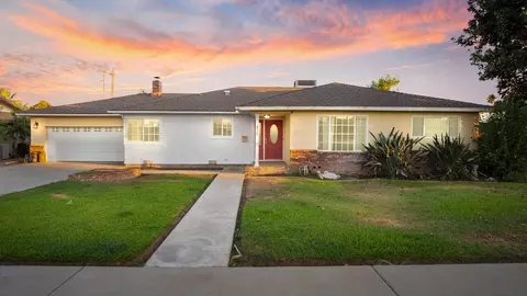 475 W Alice Ave, Porterville, CA 93257