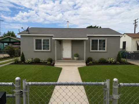 731 N 3rd St, Porterville, CA 93257