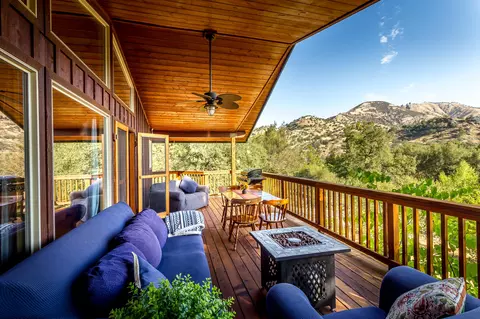 Exterior - 42854 Sierra Dr, Three Rivers, CA 93271 photo 7 of 24