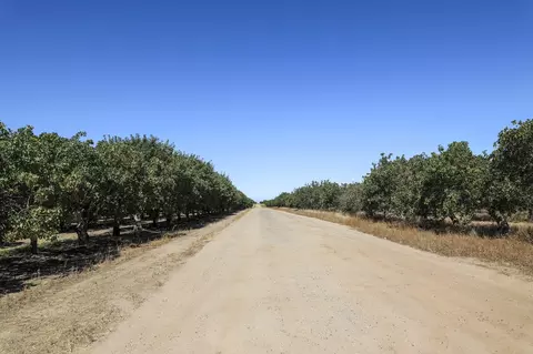 Road 20 1/2, Madera, CA 93637 photo 12