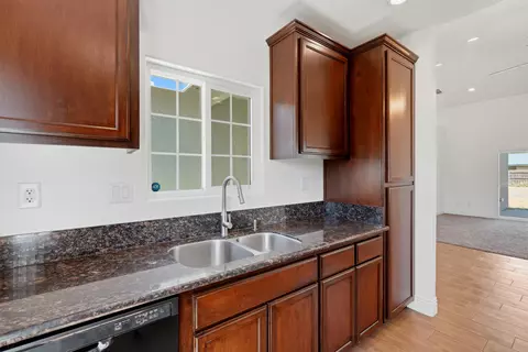 Kitchen - 820 S Wright Way, Tulare, CA 93274 photo 1 of 4