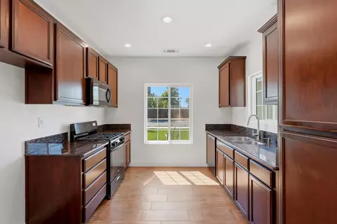 Kitchen - 820 S Wright Way, Tulare, CA 93274 photo 2 of 4
