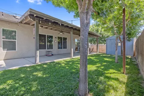 Exterior - 1499 Durango St, Tulare, CA 93274 photo 11 of 13