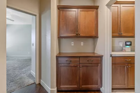 Entry Way - 1499 Durango St, Tulare, CA 93274 photo 3 of 12