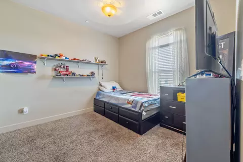 Bedroom - 1499 Durango St, Tulare, CA 93274 photo 2 of 3