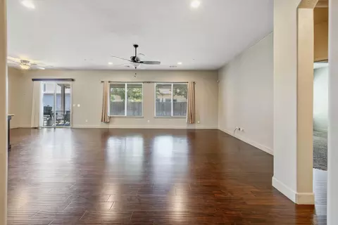 Living - 1499 Durango St, Tulare, CA 93274 photo 1 of 5