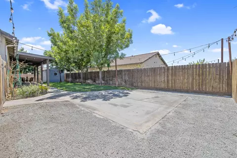 Exterior - 1499 Durango St, Tulare, CA 93274 photo 13 of 13