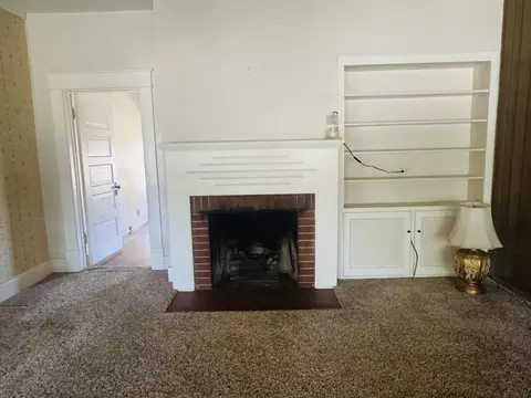 Living - 406 S E St, Exeter, CA 93221 photo 2 of 4