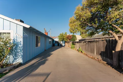 Exterior - 32934 Road 158, Ivanhoe, CA 93235 photo 3 of 8