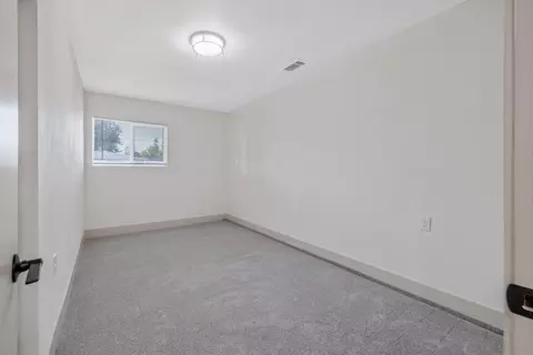 Bedroom - 1019 E Laurel Ave, Visalia, CA 93292 photo 5 of 7