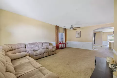 Living - 2715 E La Vida Ave, Visalia, CA 93292 photo 2 of 2