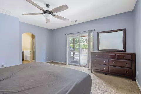 Bedroom - 2715 E La Vida Ave, Visalia, CA 93292 photo 4 of 4