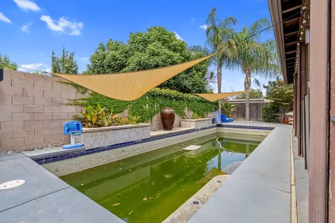 Exterior - 2715 E La Vida Ave, Visalia, CA 93292 photo 8 of 12