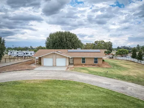 Exterior - 5602 N Mccall Ave, Clovis, CA 93619 photo 25 of 27