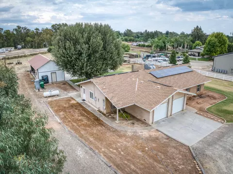 View/Area - 5602 N Mccall Ave, Clovis, CA 93619 photo 1 of 10