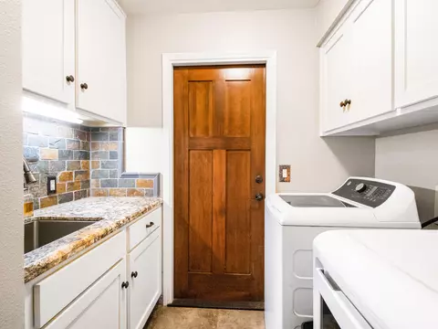 Other - 1316 E Paradise Ct, Visalia, CA 93292 photo 5 of 7