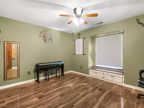 Other - 1316 E Paradise Ct, Visalia, CA 93292 photo 6 of 7