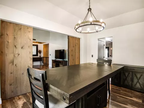 Dining - 1316 E Paradise Ct, Visalia, CA 93292 photo 2 of 3