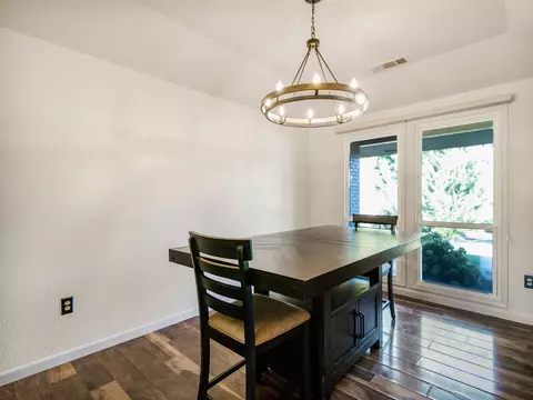 Dining - 1316 E Paradise Ct, Visalia, CA 93292 photo 3 of 3