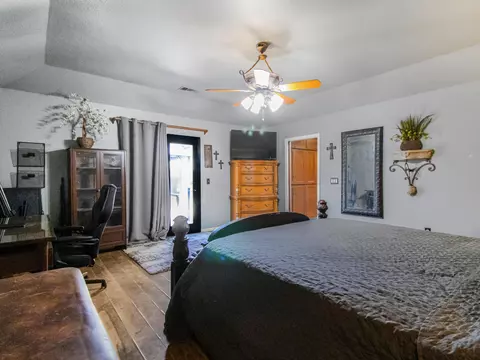 Bedroom - 1316 E Paradise Ct, Visalia, CA 93292 photo 1 of 4