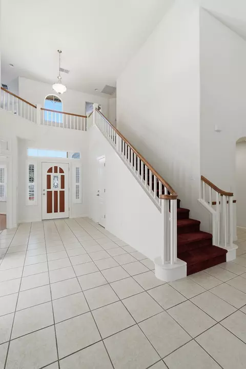 Entry Way - 6100 W School Ave, Visalia, CA 93291 photo 2 of 3