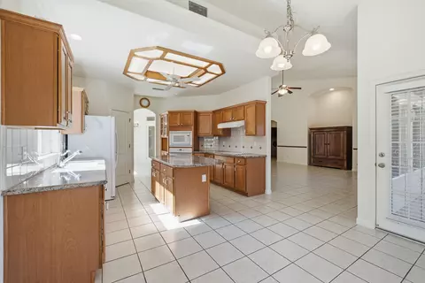 Kitchen - 6100 W School Ave, Visalia, CA 93291 photo 1 of 6