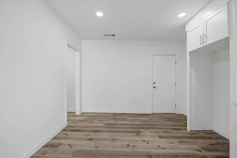 Entry Way - 309 S Quince Ave, Exeter, CA 93221 photo 3 of 3