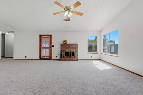 Living - 927 Elderwood Ln, Lemoore, CA 93245 photo 1 of 5