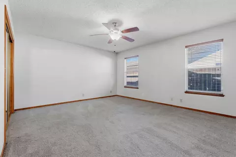 Bedroom - 927 Elderwood Ln, Lemoore, CA 93245 photo 6 of 9
