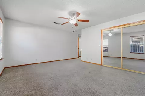 Bedroom - 927 Elderwood Ln, Lemoore, CA 93245 photo 1 of 9