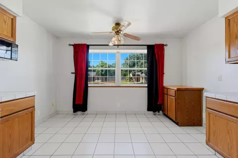 Other - 927 Elderwood Ln, Lemoore, CA 93245 photo 2 of 4