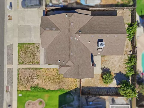 View/Area - 927 Elderwood Ln, Lemoore, CA 93245 photo 3 of 4