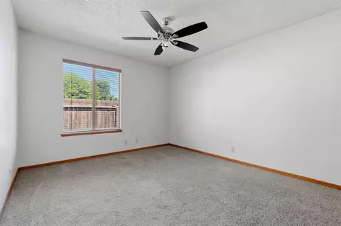 Bedroom - 927 Elderwood Ln, Lemoore, CA 93245 photo 4 of 9