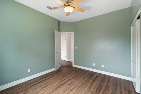 Bedroom - 671 Vista Ct, Lemoore, CA 93245 photo 8 of 10