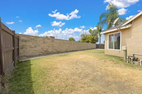 Exterior - 671 Vista Ct, Lemoore, CA 93245 photo 3 of 6