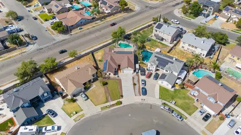 View/Area - 671 Vista Ct, Lemoore, CA 93245 photo 2 of 3