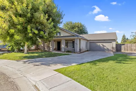Exterior - 1404 Bradley Ct, Exeter, CA 93221 photo 9 of 11