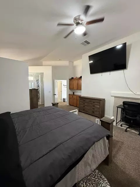 Other - 3942 E Four Creeks Ct, Visalia, CA 93292 photo 6 of 9