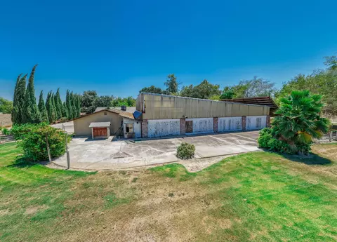 Exterior - 9356 22nd Ave, Lemoore, CA 93245 photo 4 of 9