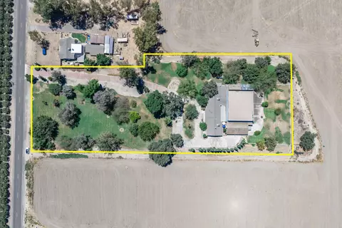 View/Area - 9356 22nd Ave, Lemoore, CA 93245 photo 1 of 17