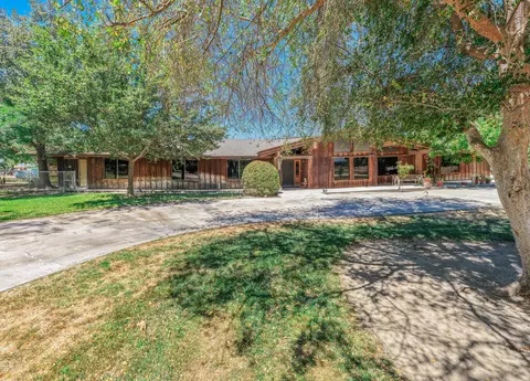 Exterior - 9356 22nd Ave, Lemoore, CA 93245 photo 8 of 9