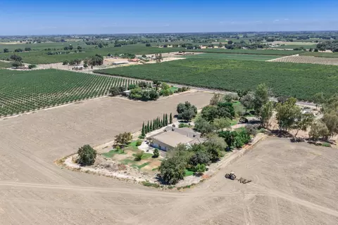 View/Area - 9356 22nd Ave, Lemoore, CA 93245 photo 9 of 17