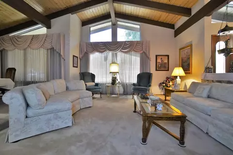 Living - 9356 22nd Ave, Lemoore, CA 93245 photo 1 of 2